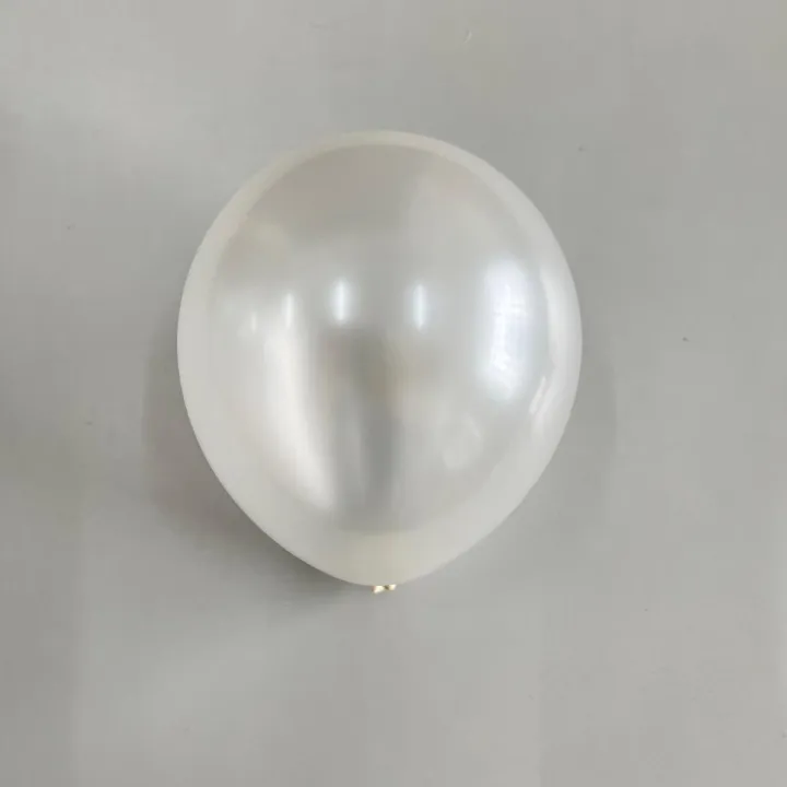 Exclusive White Metallic Balloons for Stunning Decorations - Jack&Jinn